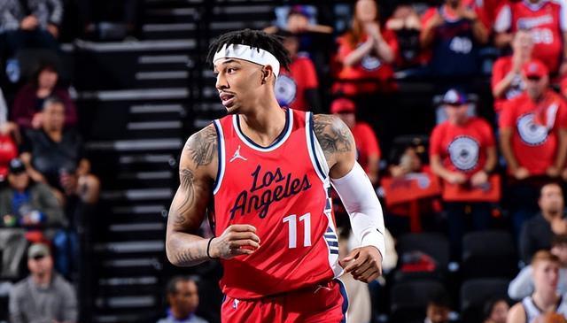 用双向合同, NBA常规, 他的进攻手