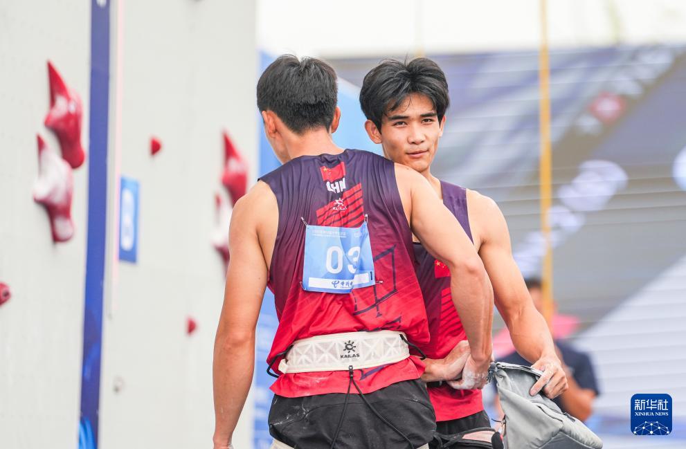 img, 男子速度接, 会攀岩男子 img, 男子速度接, 会攀岩男子