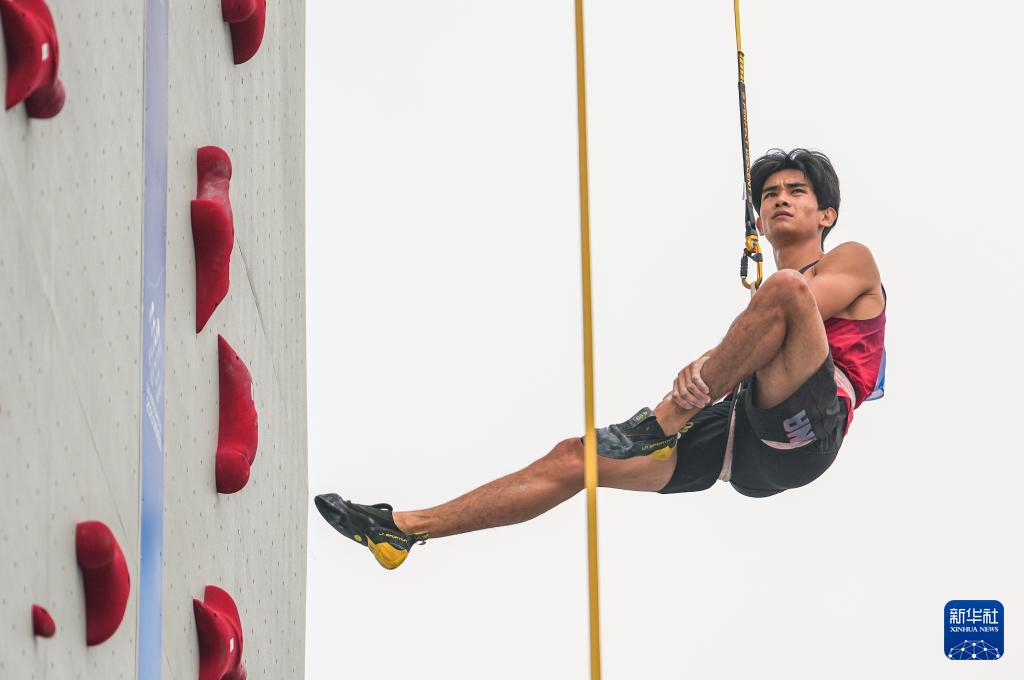 src, AA, img src, AA, img