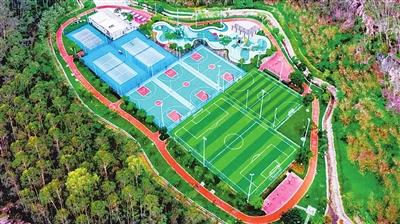 人制足球场, 滨海风光与