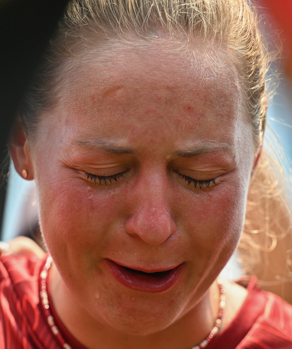 VngI, 场边的奥地