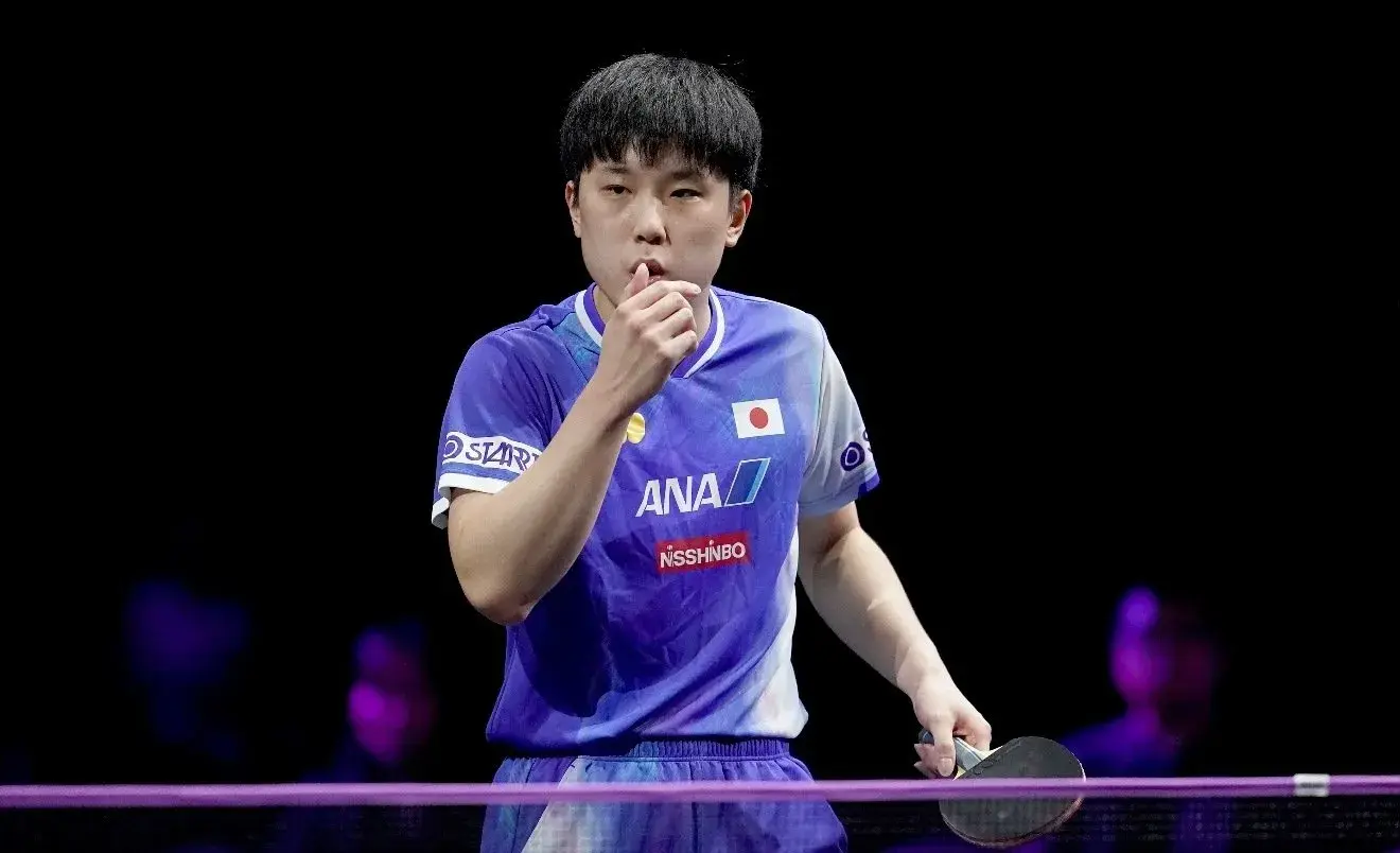 莫雷加德请, 军的领奖台