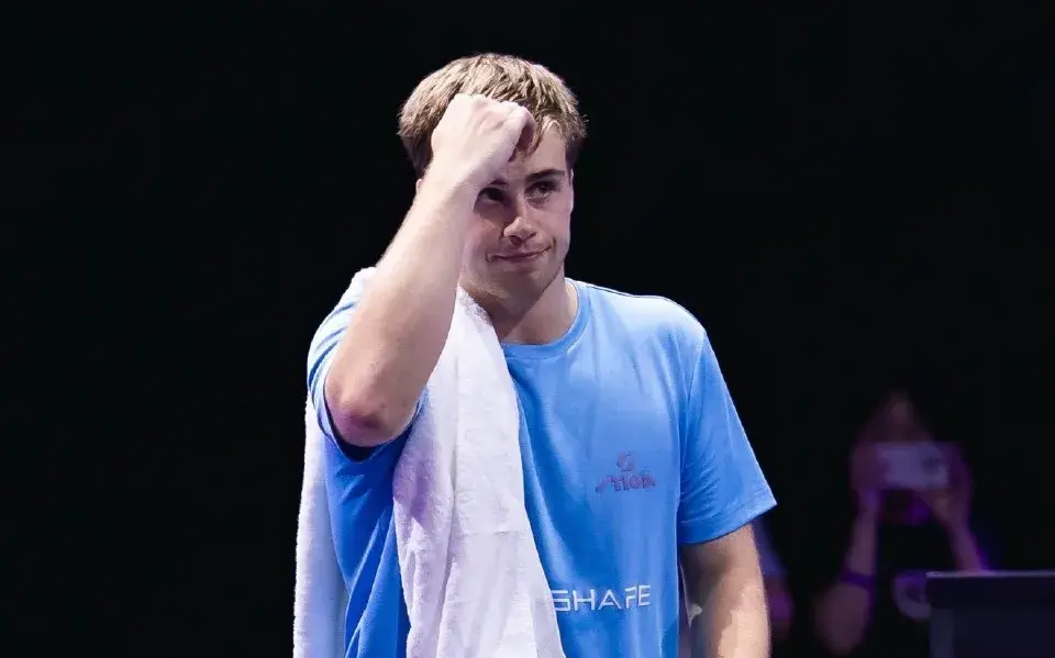 时刻的发球, 开局, 直接取得