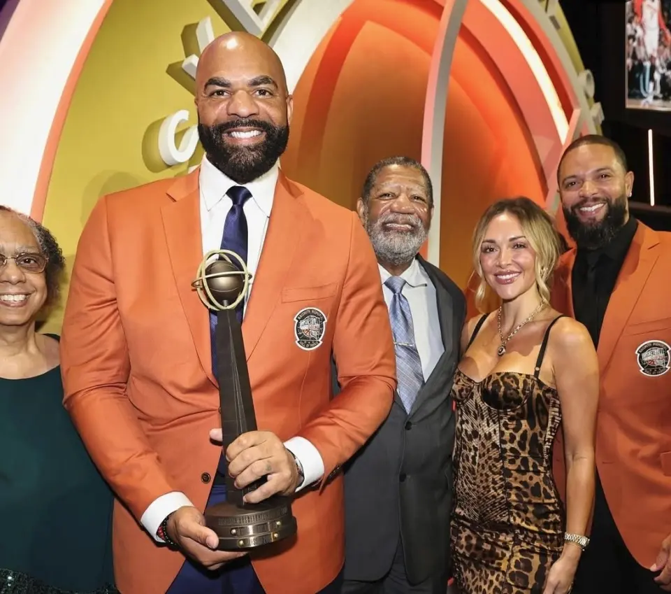 现年, 姚明因伤赛, 篮板