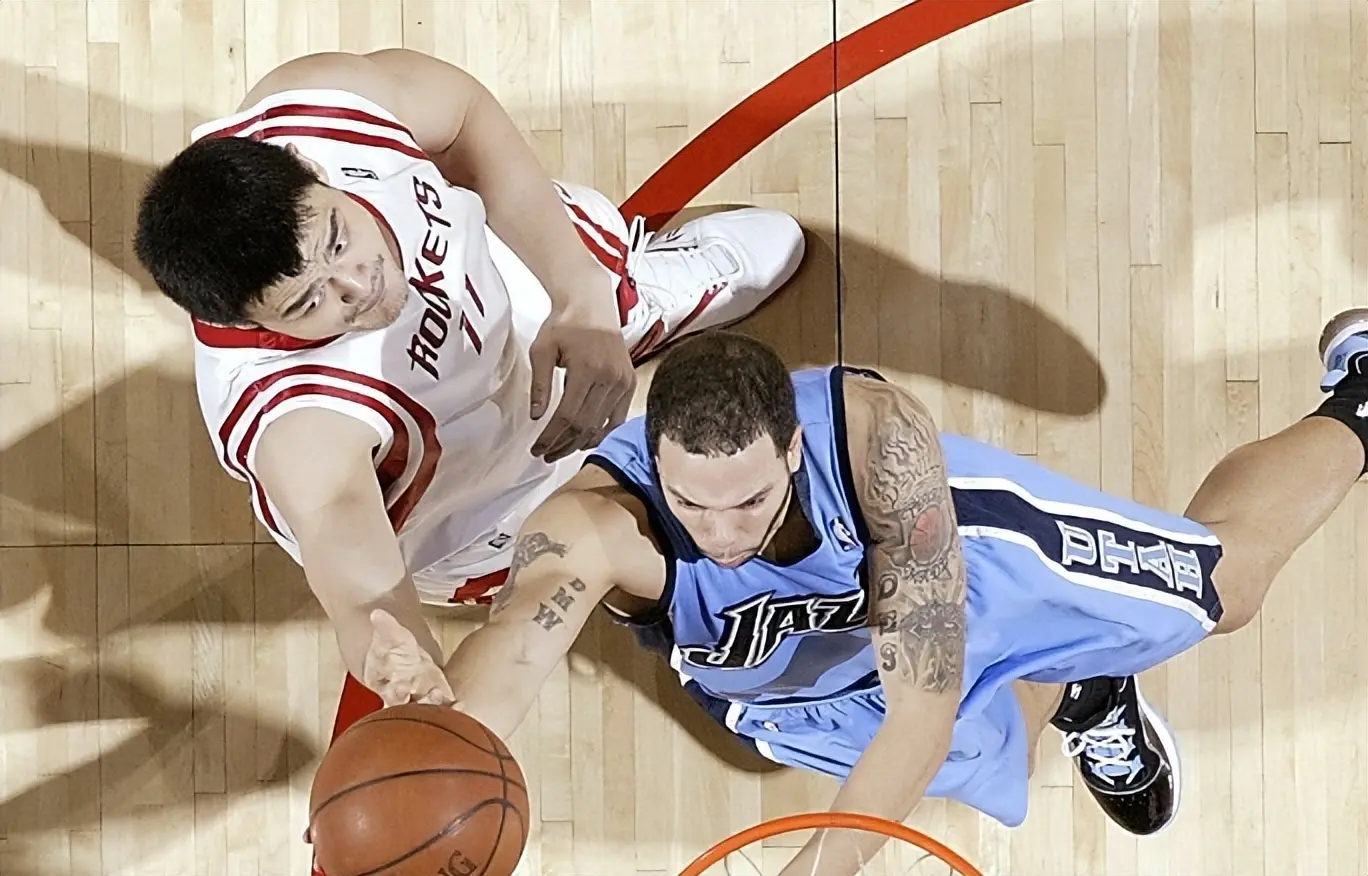 季后赛交锋, 因直升机事, 球员时期曾