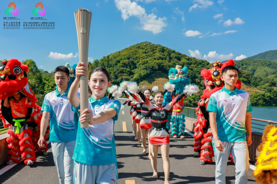 inews, rEwMY, 实在太开心