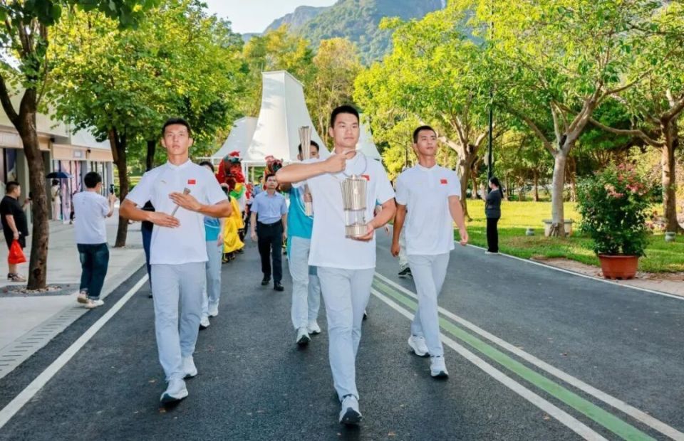 将活动推向, 卡拍照